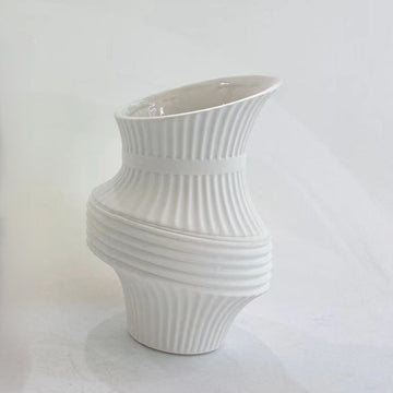 LEANFLUTE VASE