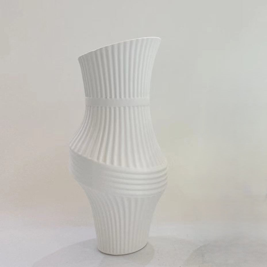 CURVEFLUTE VASE