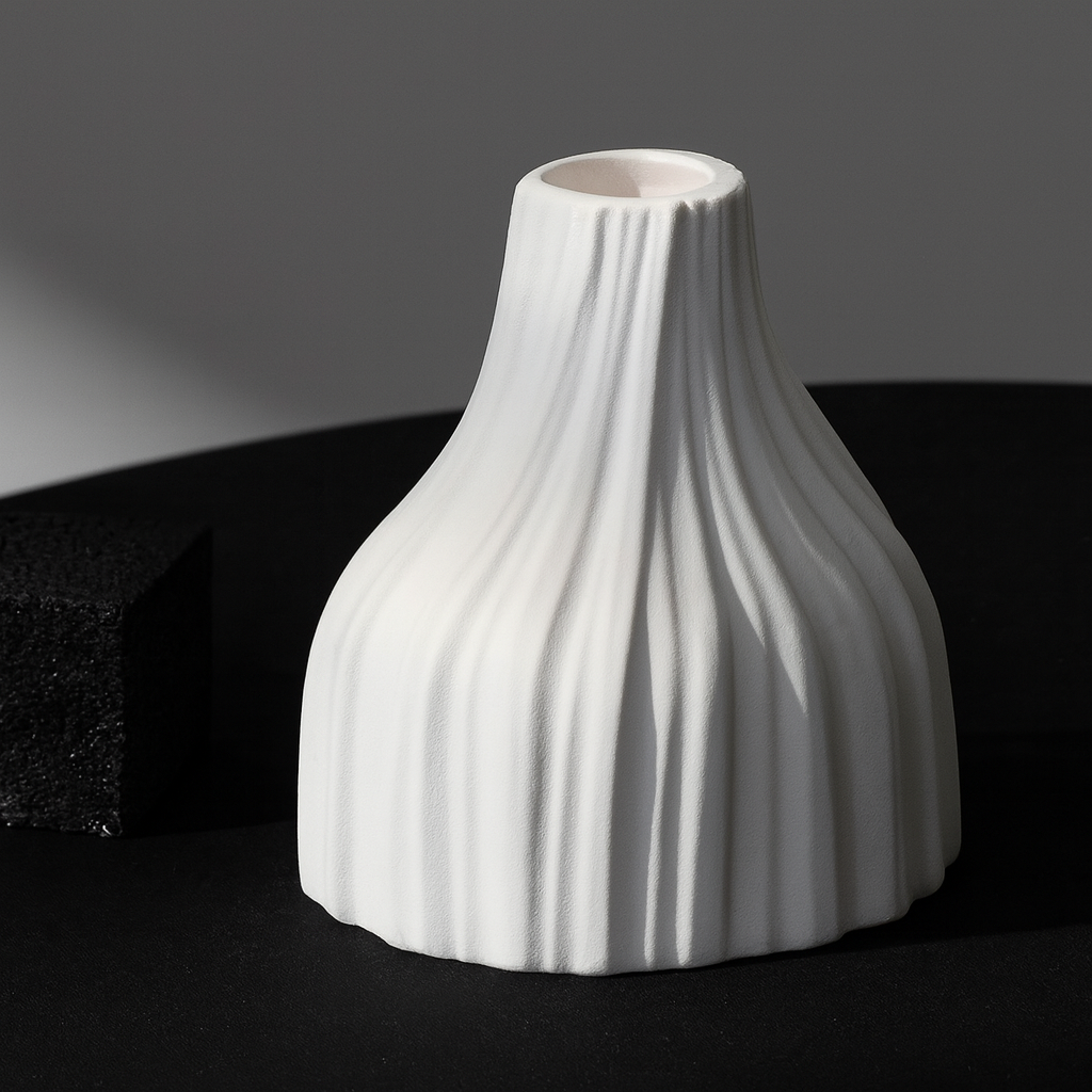 MOUNTAIN BLOOM VASE