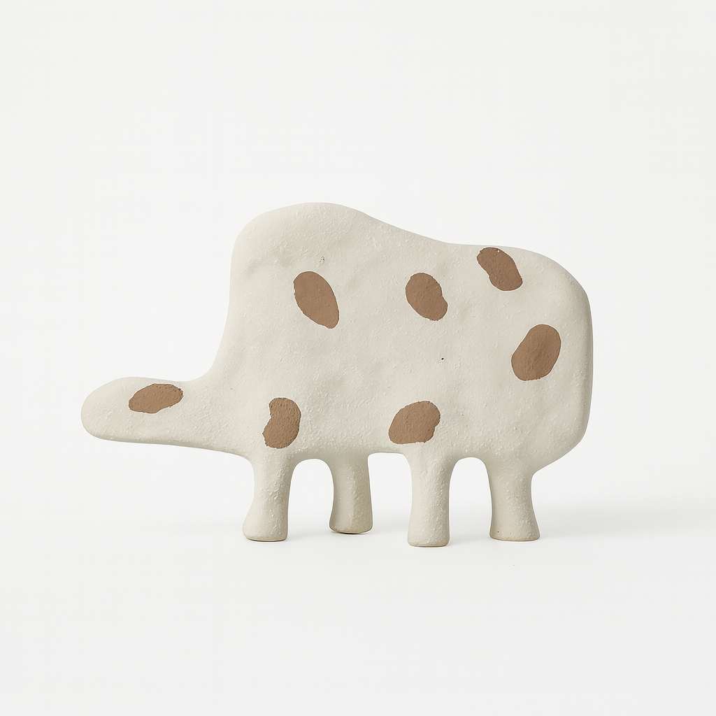 SPOTTED ELE VASE