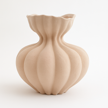PETAL CREST VASE