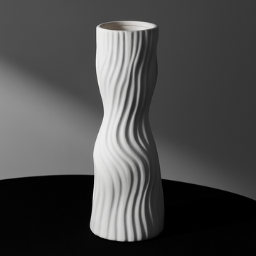 TWISTED CREST VASE