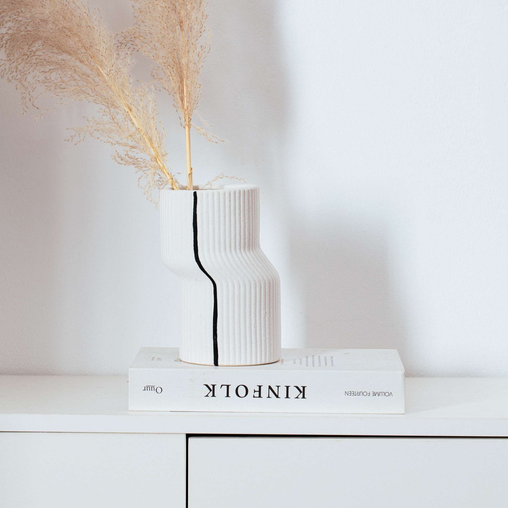 BENDFLOW VASE
