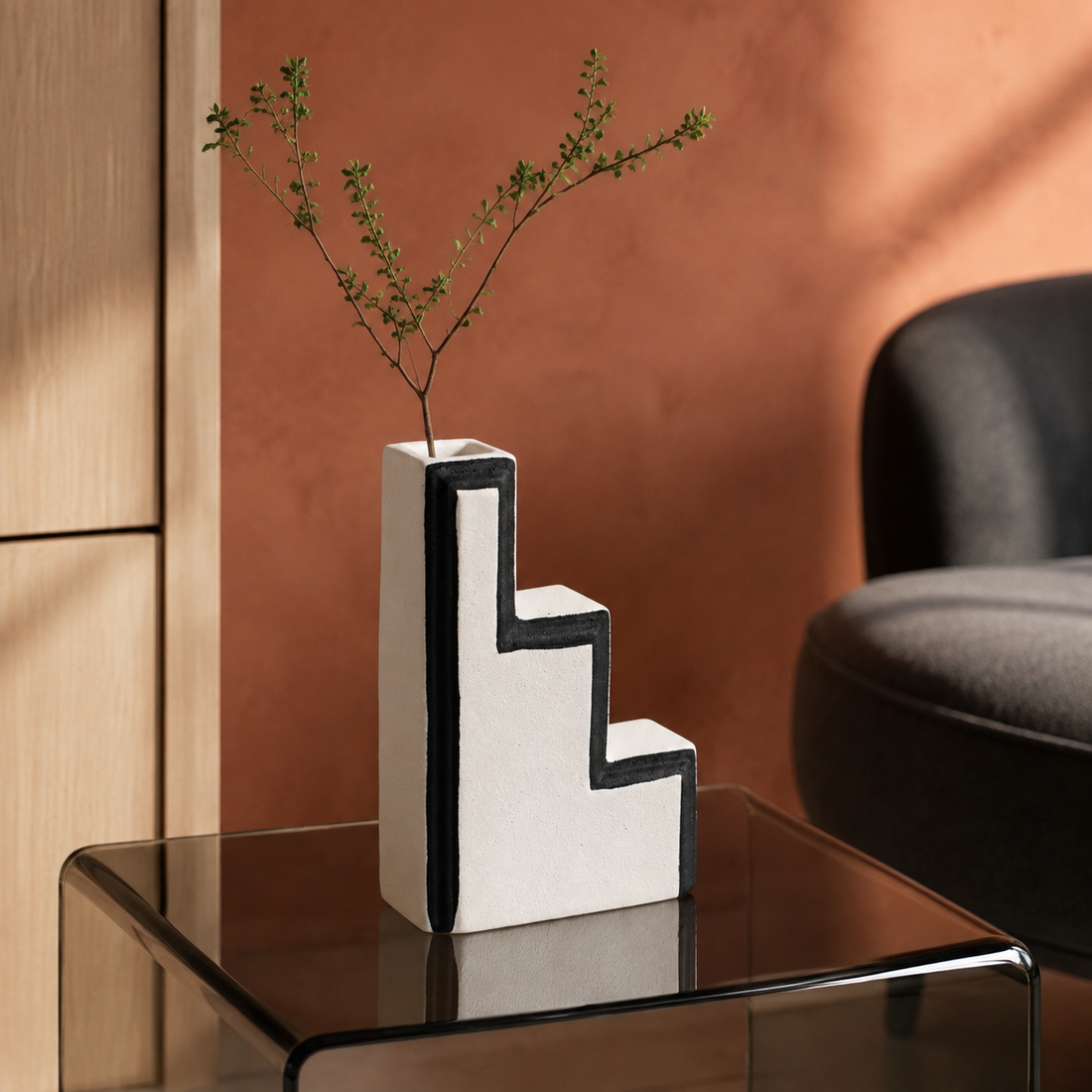 Step Vase in a modern smoked-glass interior